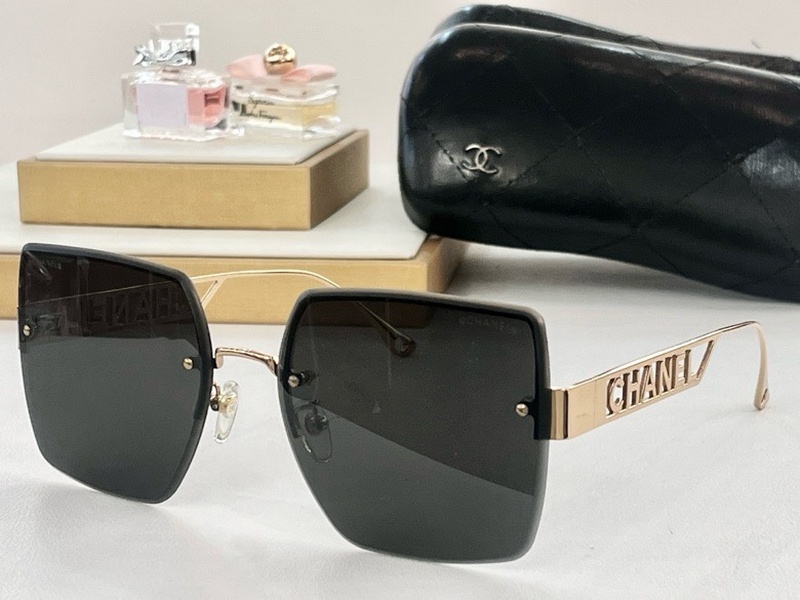 Chanel Sunglasses 80